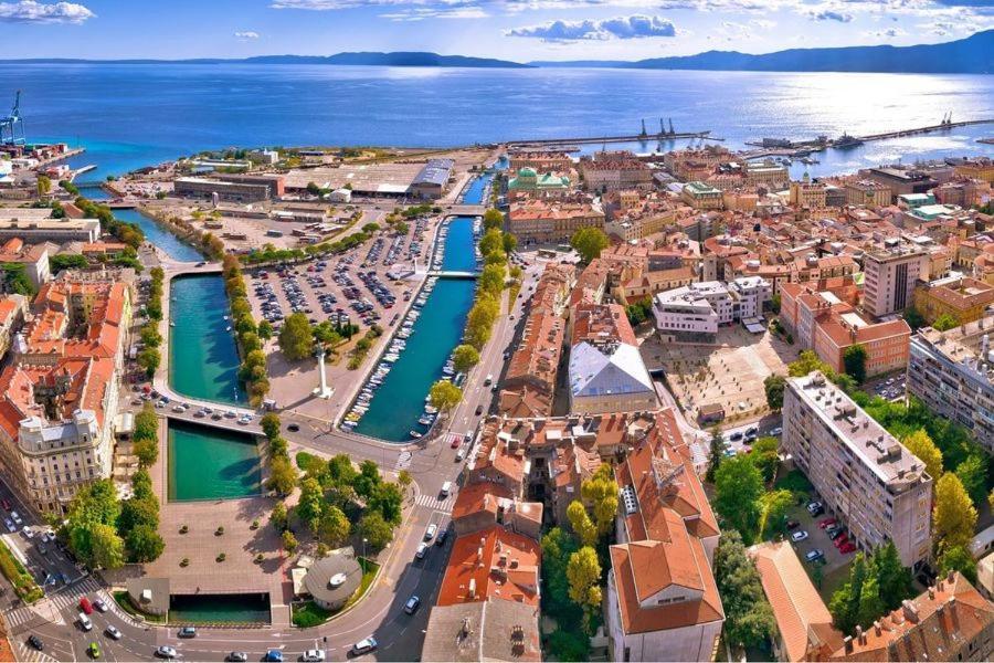 Misel Apartment Rijeka Bagian luar foto